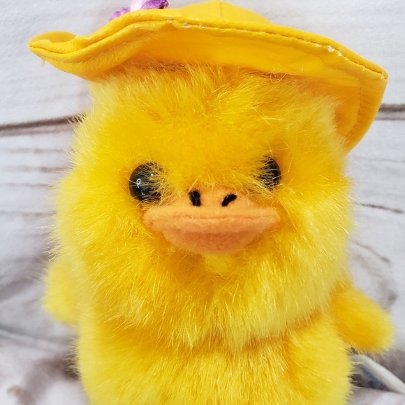Wishpets Rain Drops Yellow Duck Chick With Rain Hat Squeaker 5 Inch Plush 2003 - Picture 2 of 8